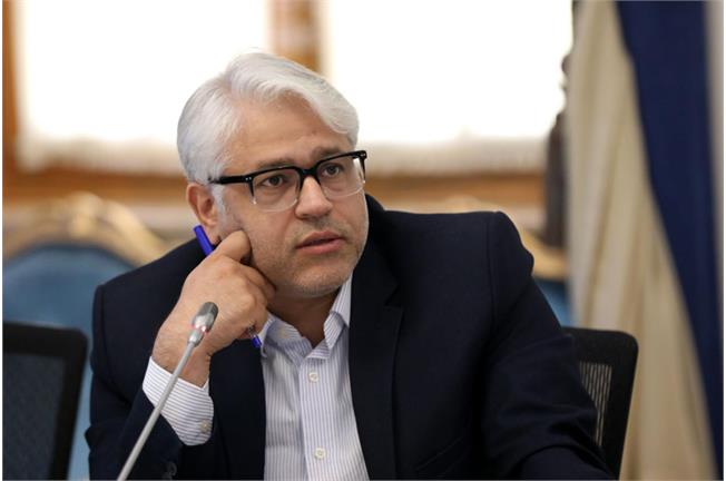 احسان چیت‌ساز، معاون وزیر ارتباطات در یادداشتی تبیین کرد؛ از وداع عظیم تا پرسش بزرگ پیشرفت ایران